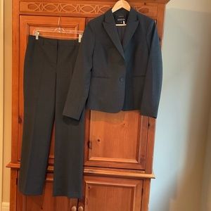 Women’s gray suit